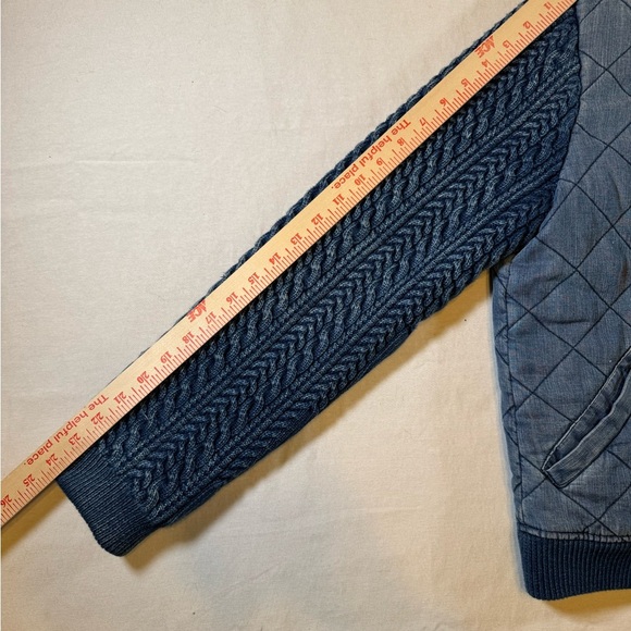 Cloth & Stone Chambray Quilted Denim Blue Jacket with Knit Sweater Sleeves - Picture 9 of 10